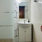 Arya Sea View Veranda Apartment (Adults Only) بيت للعطل